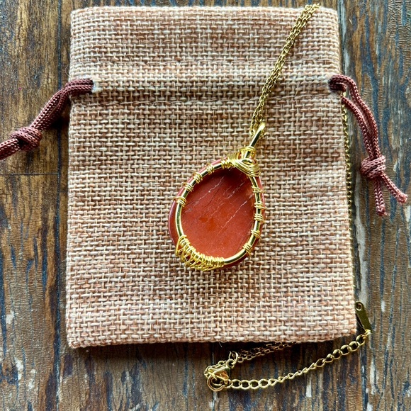 Red Jasper Wire-Wrapped Pendant Crystal Healing Red Jasper Necklace - Picture 3 of 3